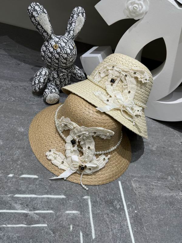 Chanel top hat dx187